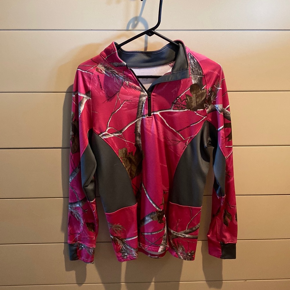 Realtree pink camo Large quarter zip